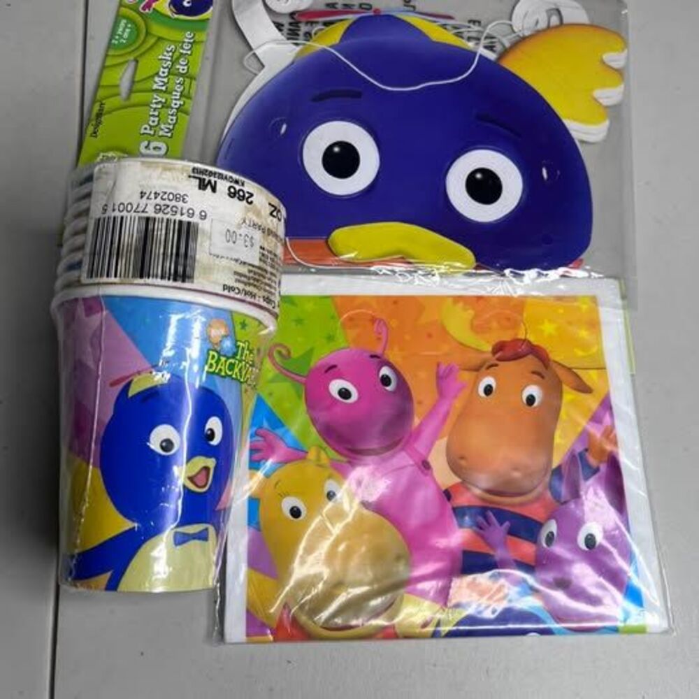 Nick Jr. The Backyardigans Party Supplies Bundle - Cups, Masks, Gift Bags